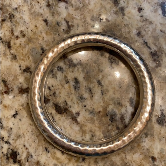 Silver bangle - Picture 1 of 3
